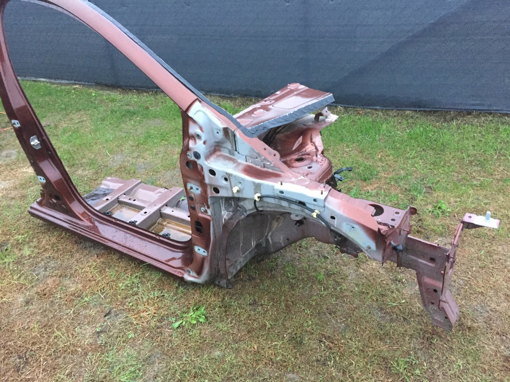 фото №2, Renault clio четверть правая лонжерон порог подкрылок чашка блок двигателя