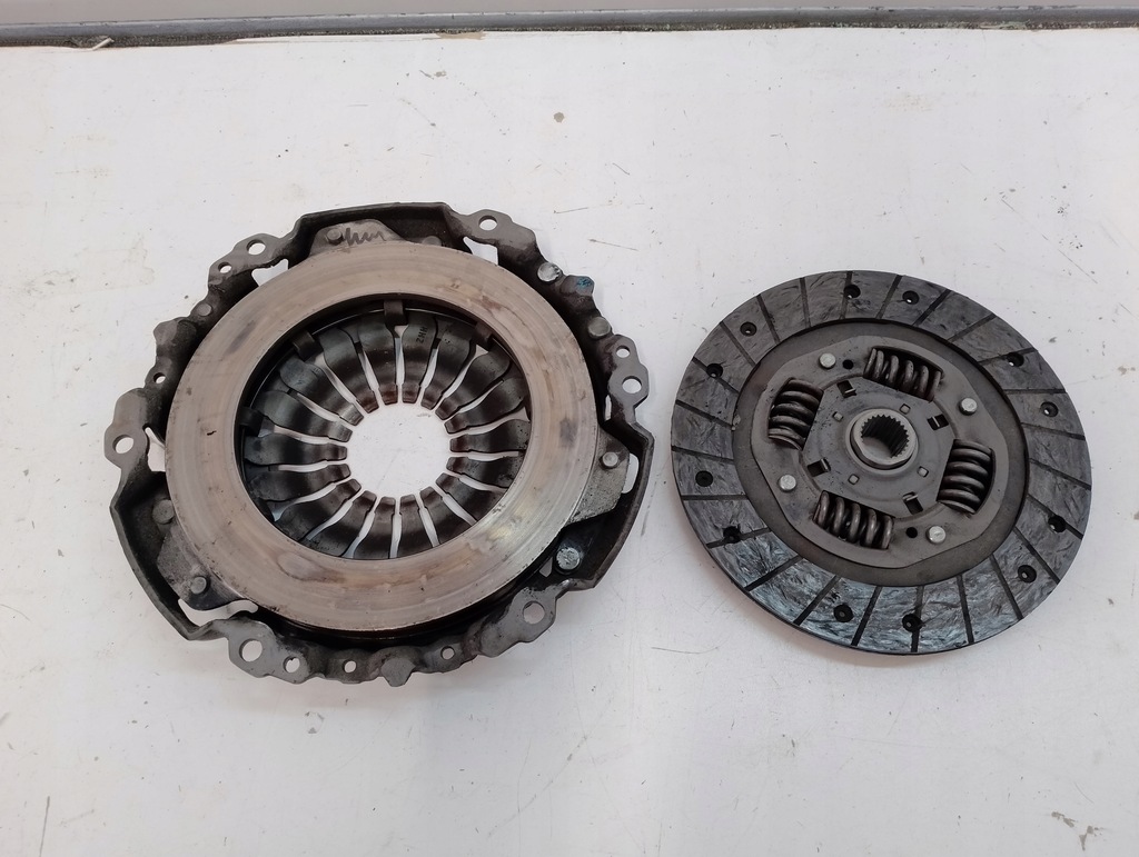 фото №1, Nissan micra k13 1.2 прижим диск сцепление