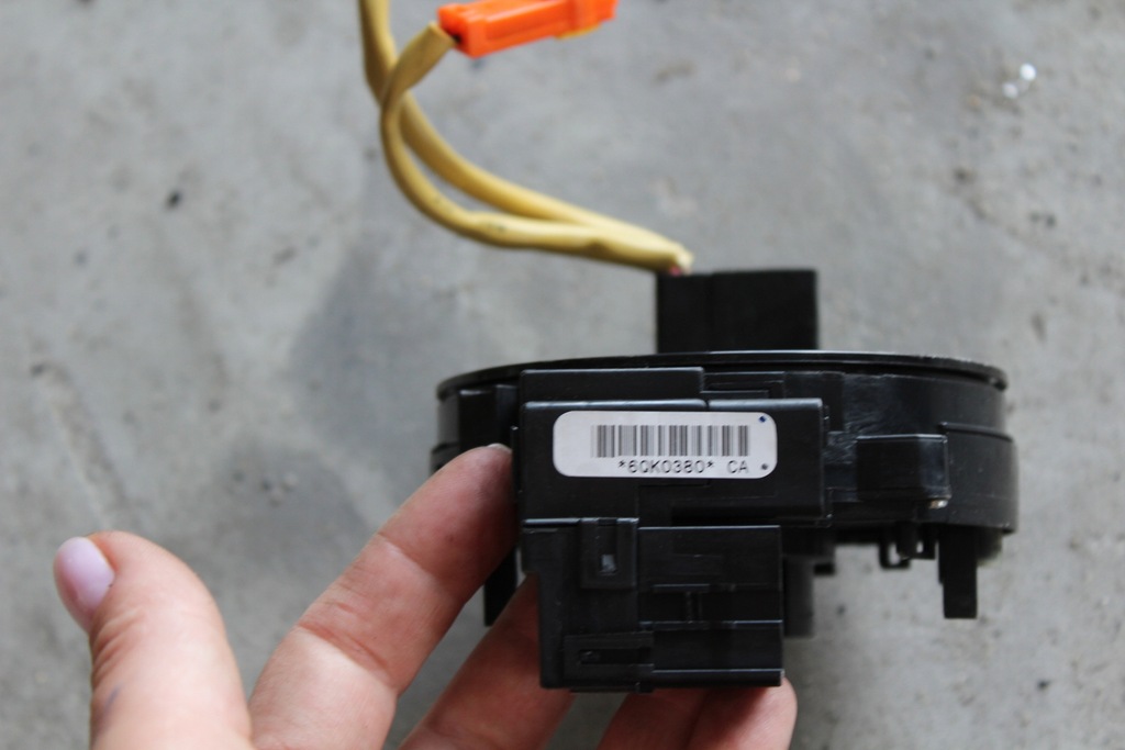 фото №7, Стрічка pod кермо шлейф corolla verso ii