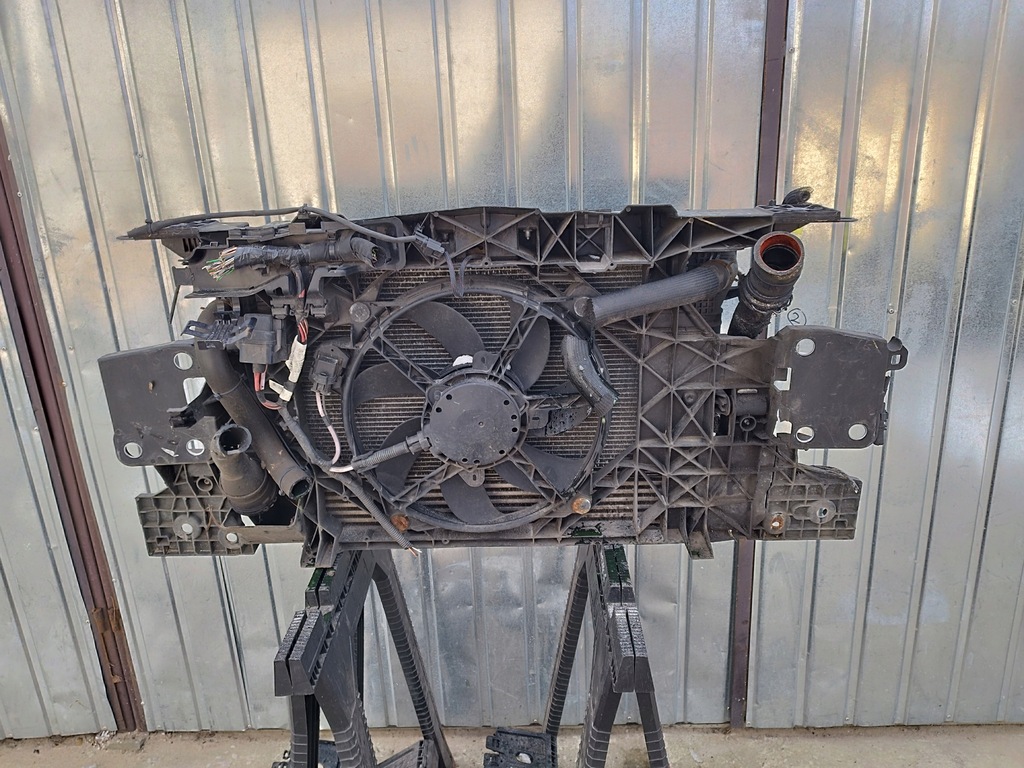 фото №12, Pas передний радиатор renault megane 3 iii hb 1.5 dci k9k832 механическая коробка передач 08-2012