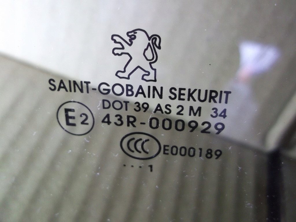 фото №4, Peugeot 508 стекло дверь перед 11 r