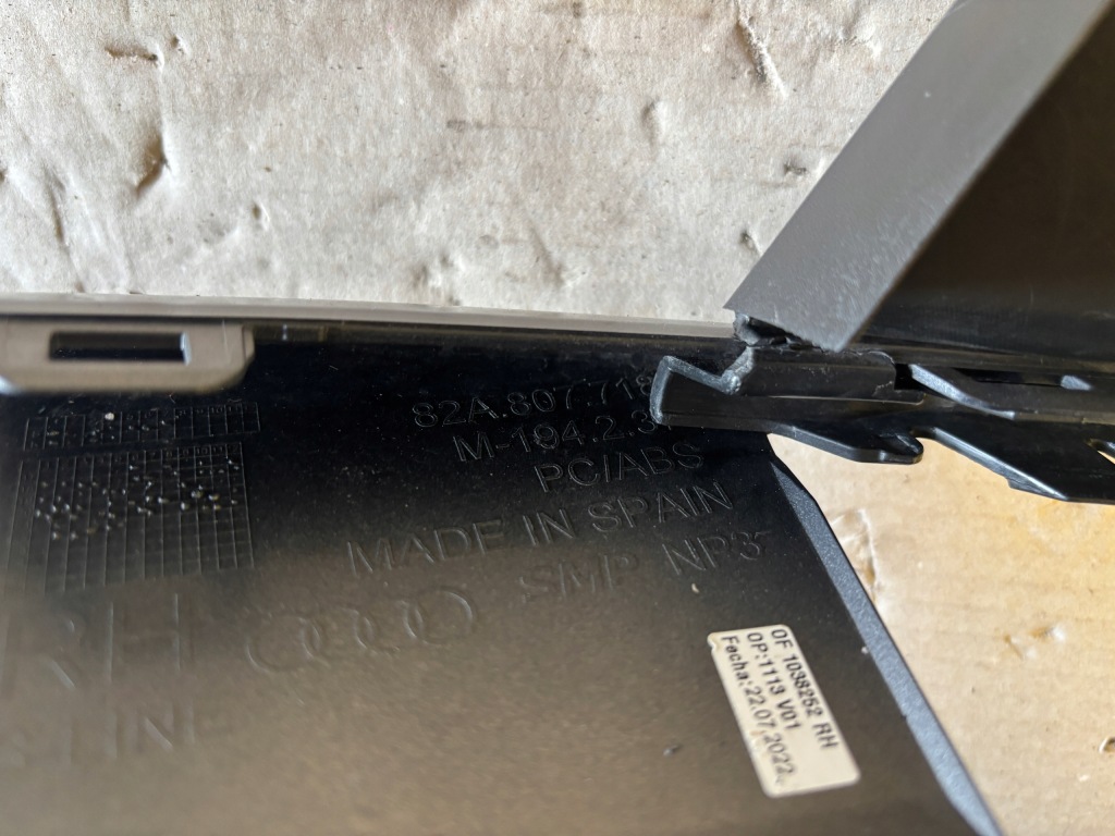 Audi a1 s-line 17- решітка бампера правий перед 82a807682d ładna Київ