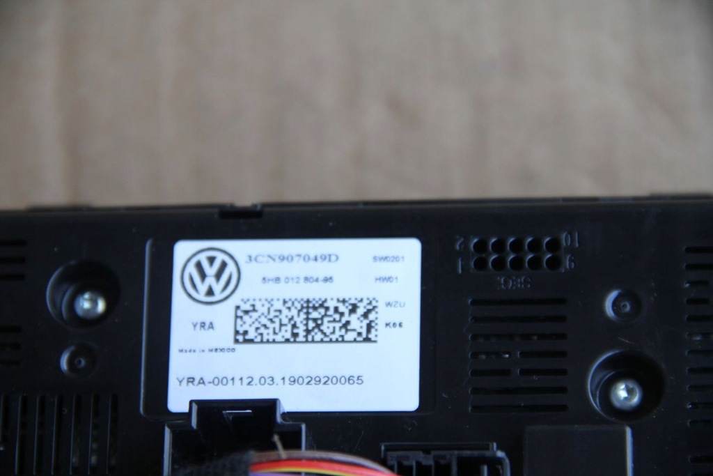 фото №6, Панель блок керування обдув задня vw atlas 3cn907049b d