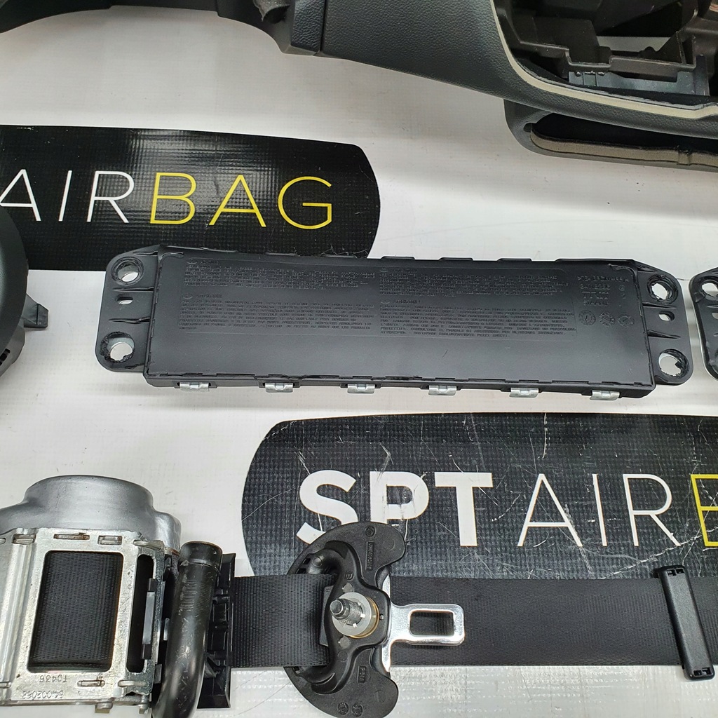 фото №8, Alfa romeo giulia приборная панель приборная панель консоль подушка безопасности нитка зелёный stare возврат