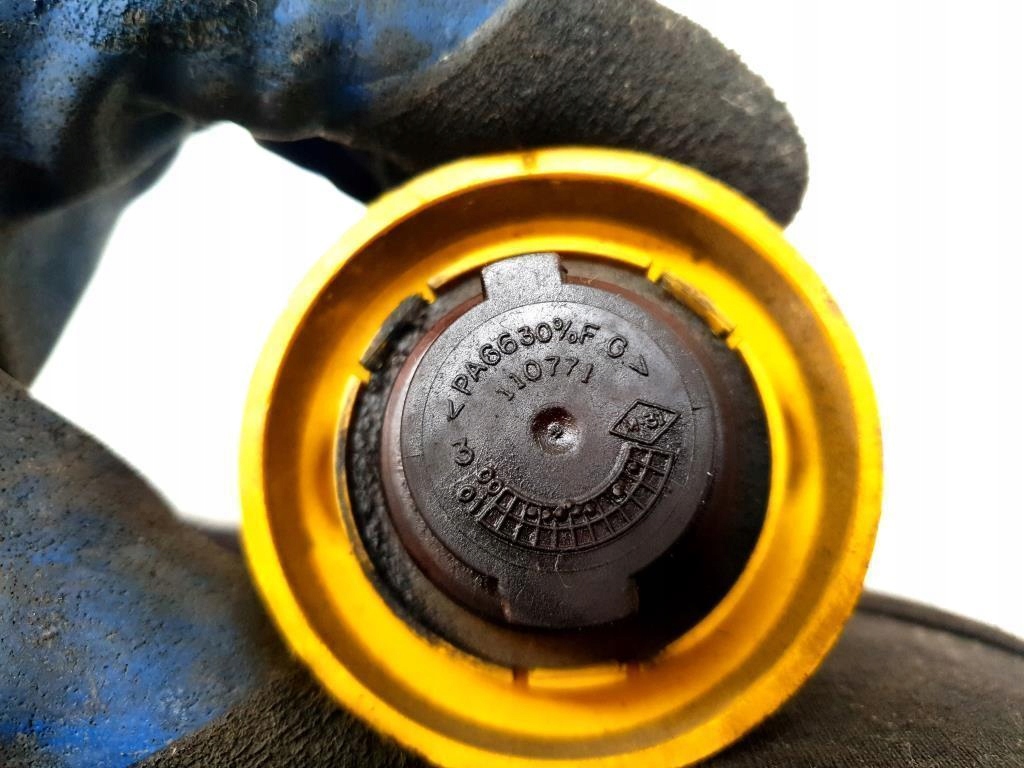 фото №5, Крышка заливная горловина масла renault thalia 1.4 clio ii