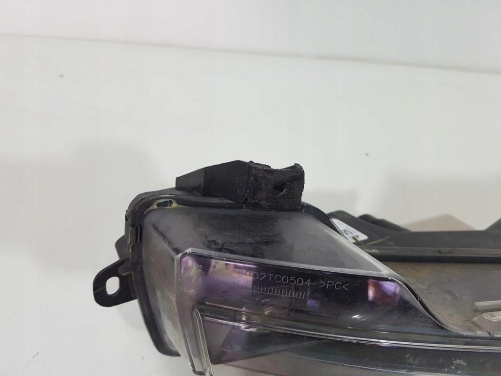 Tesla 3 противотуманная фара led drl правый 1077396-00-d оригинал Доставка