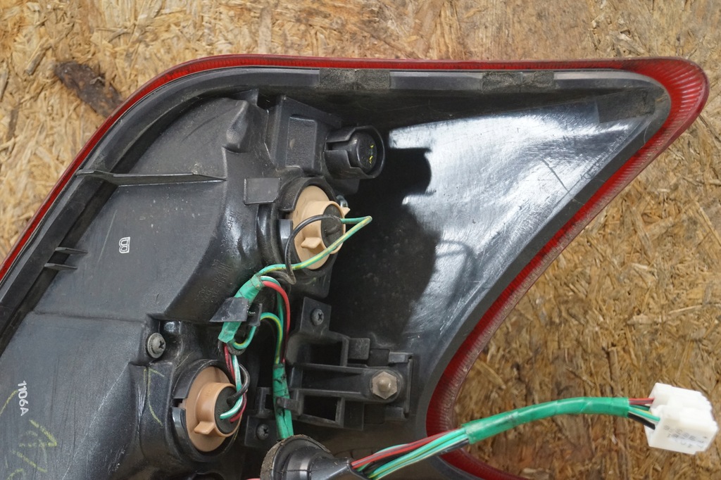 фото №12, Лампа правий задня nissan juke f15