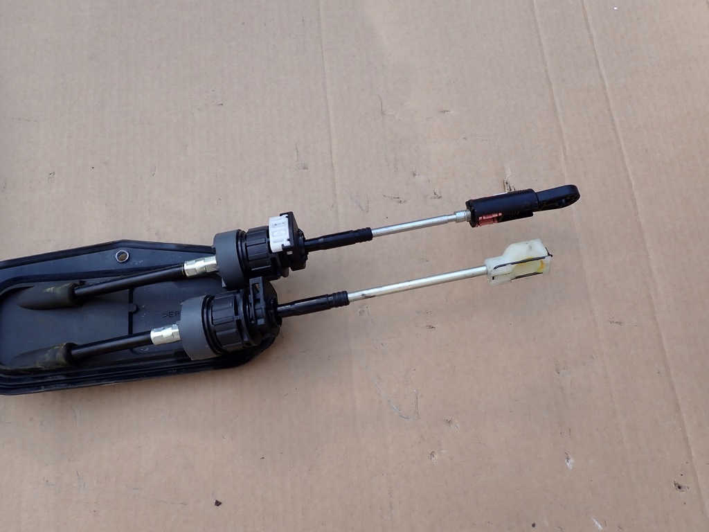 фото №5, Toyota iq 08-12 1,0 i тросы переключения передач