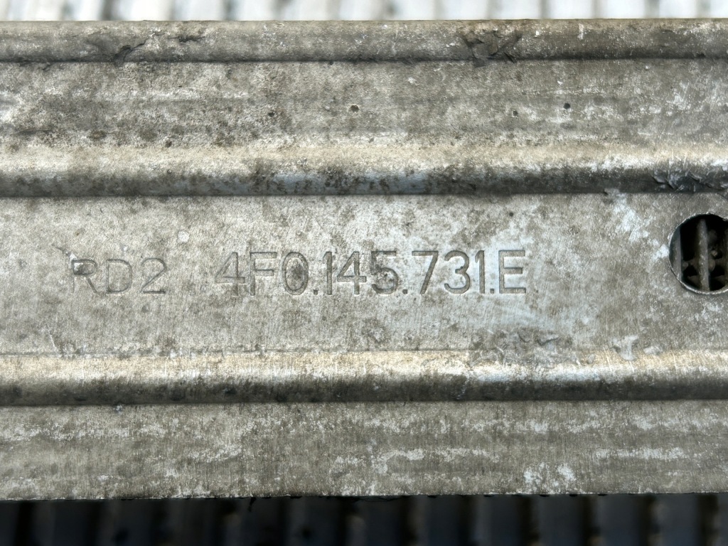 Радиатор средняя интеркулер audi a6 c6 2.7 tdi 3.0 tdi Цена