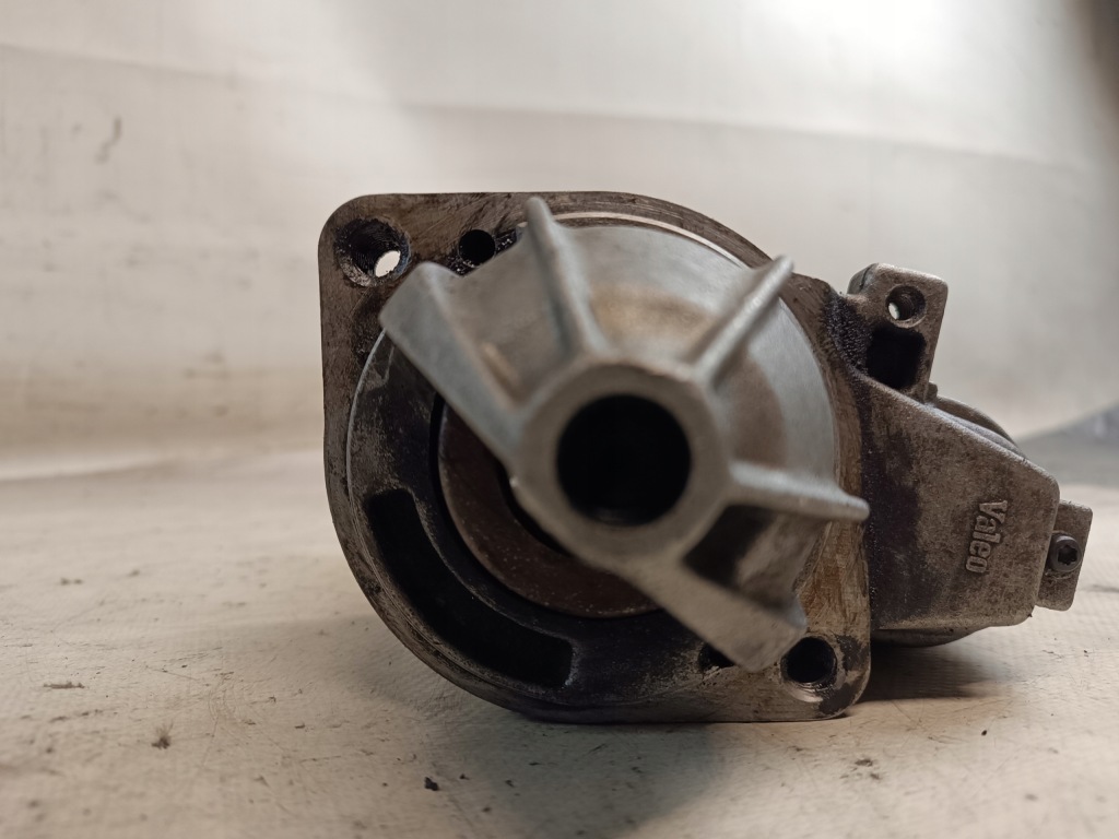 Rozruisznik оригінальний номер 12z mercedes c200cdi 2.2cdi d7r43 0051511301 Ціна