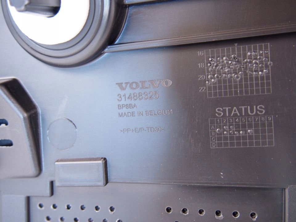 фото №5, Volvo xc40 спойлер кришки задня задній xc 40