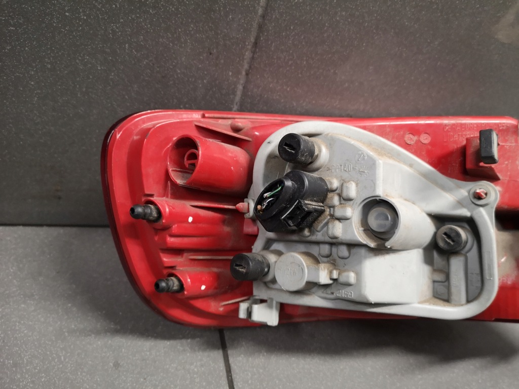 фото №9, Лампа led audi a4 b8 avant права 8k9945096b