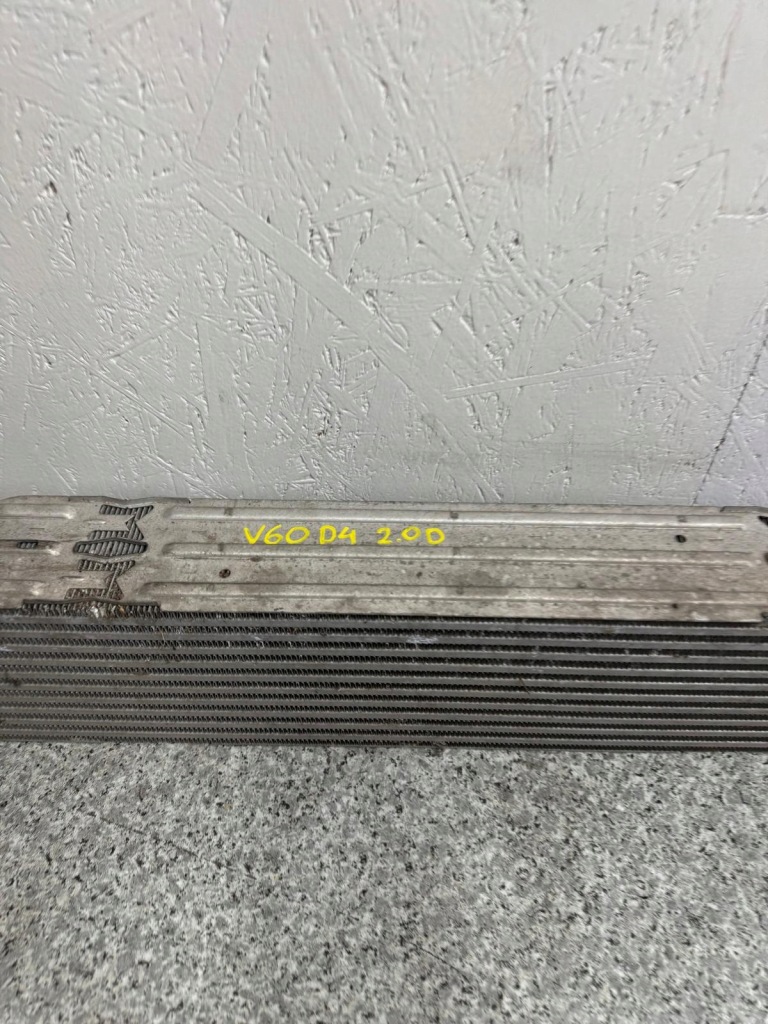 Радиатор интеркулер volvo s60 ii v60 2011-2018 31338236 2.0 d4 в Украине