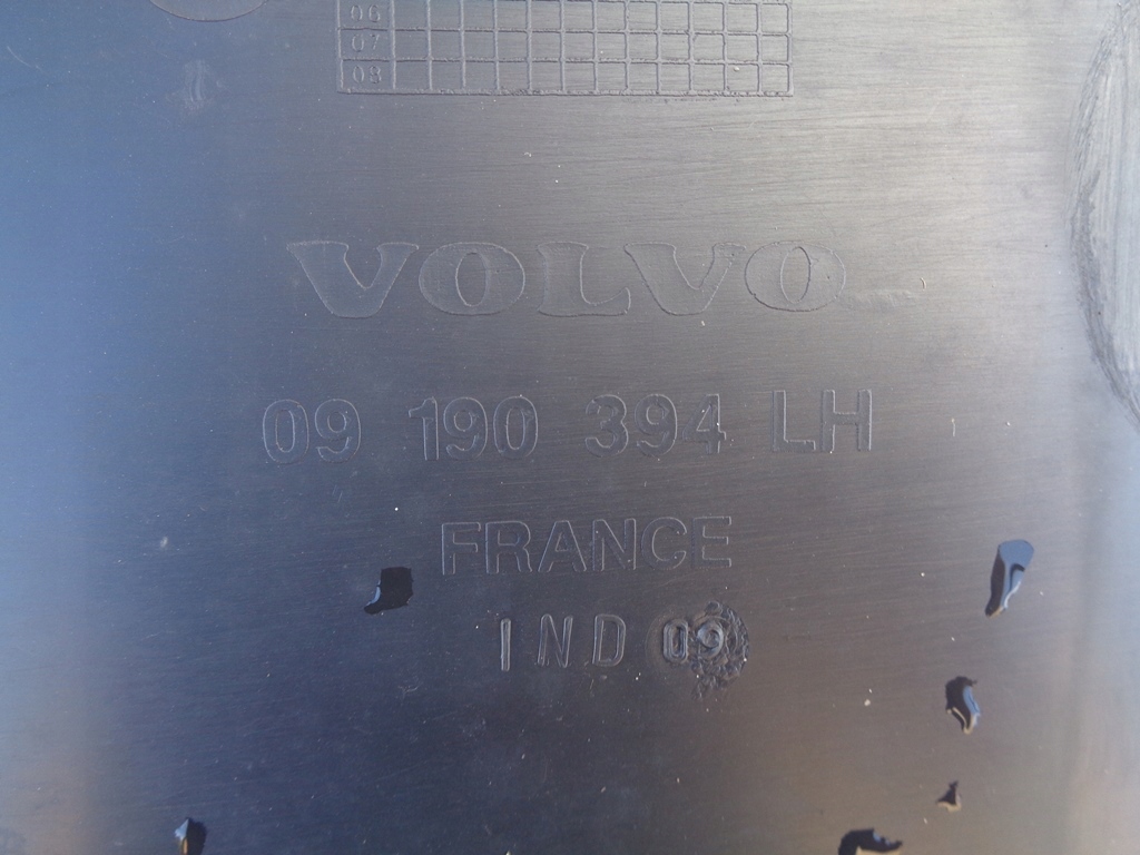 фото №9, Volvo v70 ii 00-07 подкрылок левый задняя 09190394