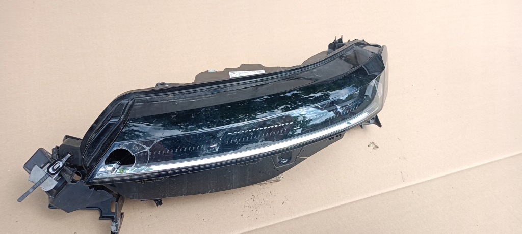 Фара перед передня ліва renault megane e-tech 22-24rok full led 260606256r Зі Шроту