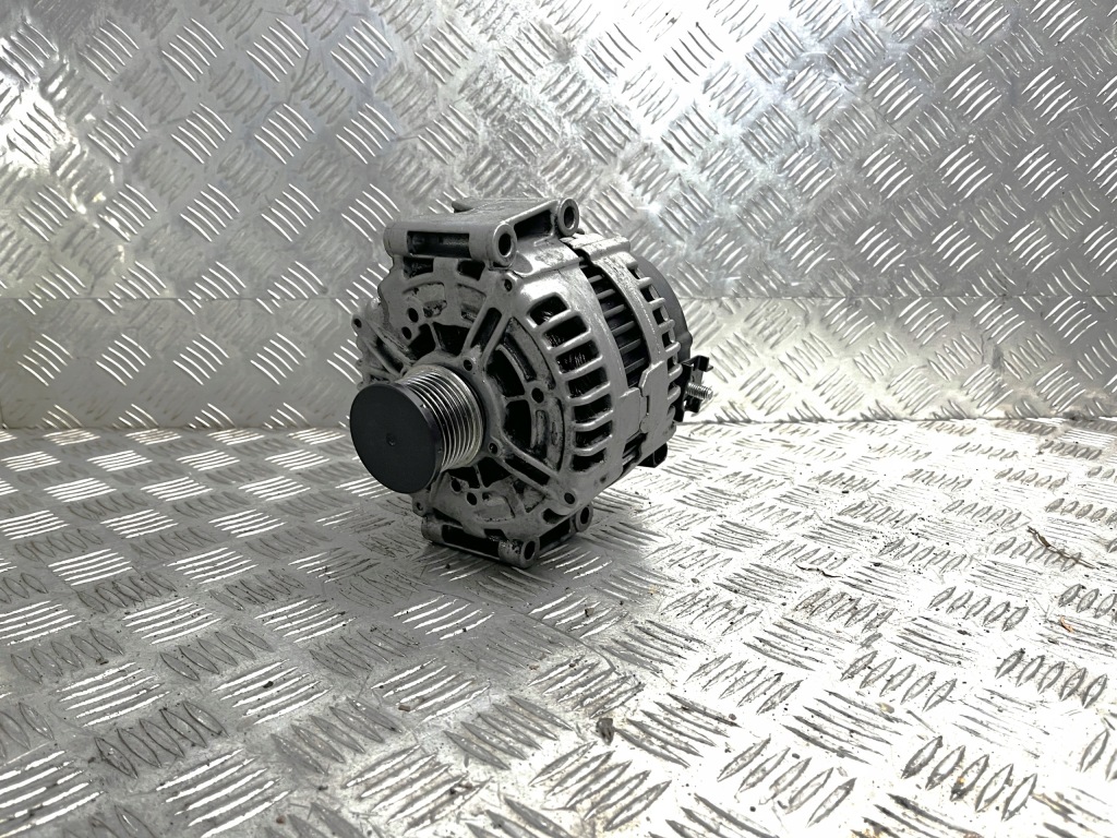 фото №1, Mercedes w221 генератор 3.0 cdi 2011r 105tyś a0141541302