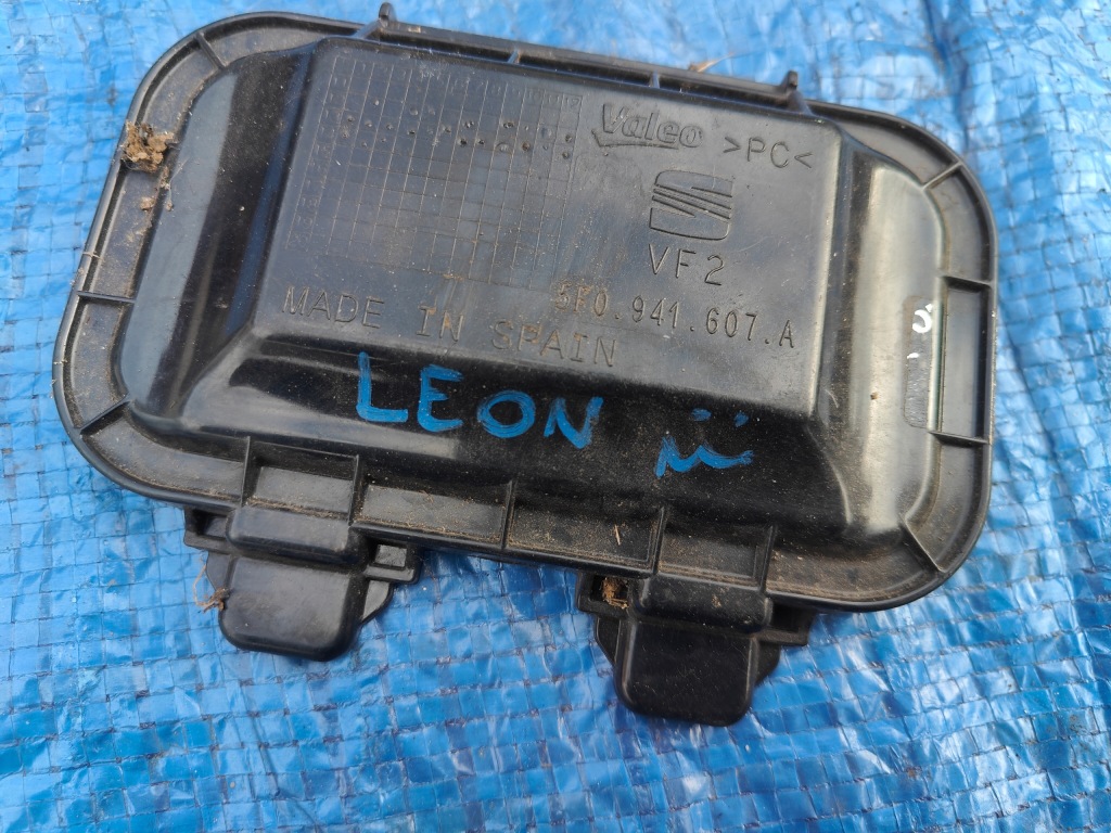 фото №3, Seat leon iii 5f заглушка защита лампы pprzedniej 5f0941607a