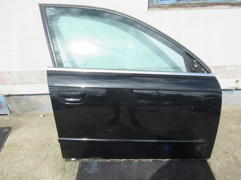 фото №1, Audi a4 b7 дверь правый перед lz9y
