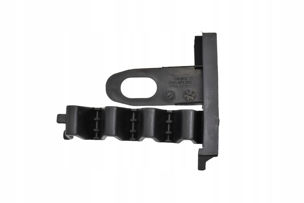 фото №11, Новый оригинал направляющая бампера audi a4 b9 правый aso