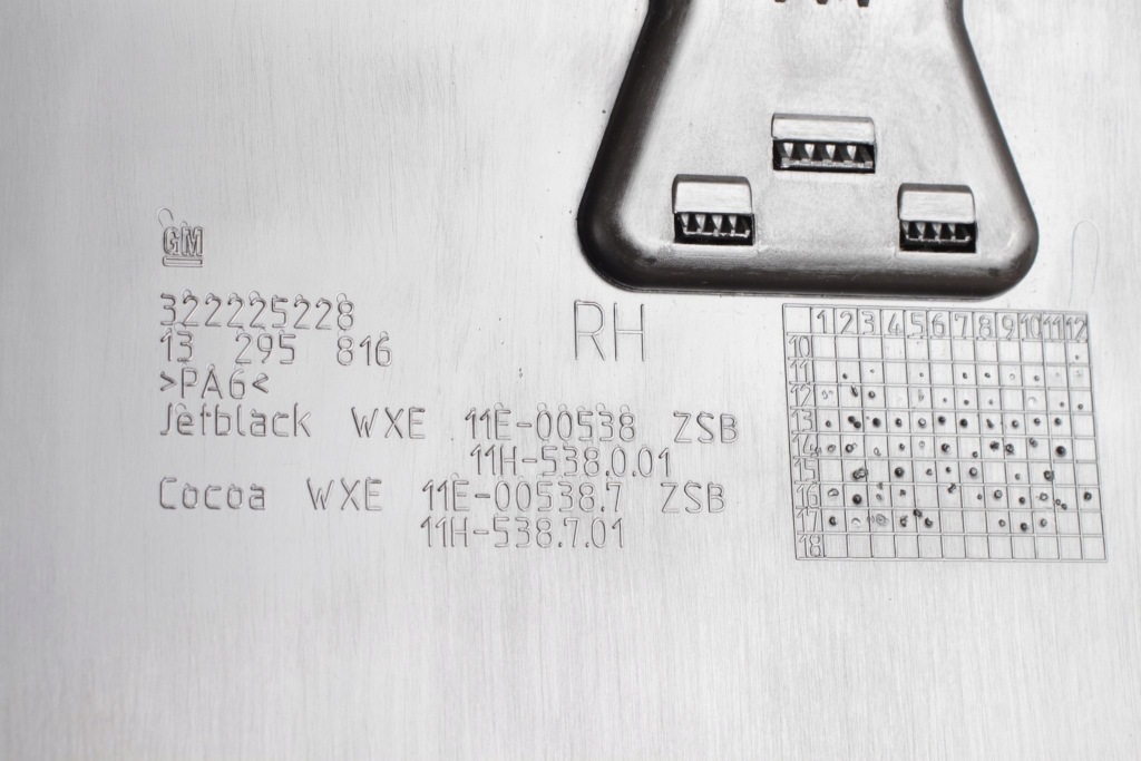 фото №9, Бардачок сиденье пассажира нижний правый перед opel zafira c 13295816