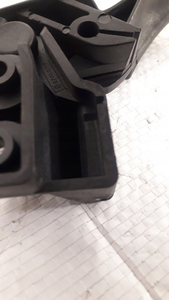 фото №13, Трос ручка капот vw passat b5 3b1823533