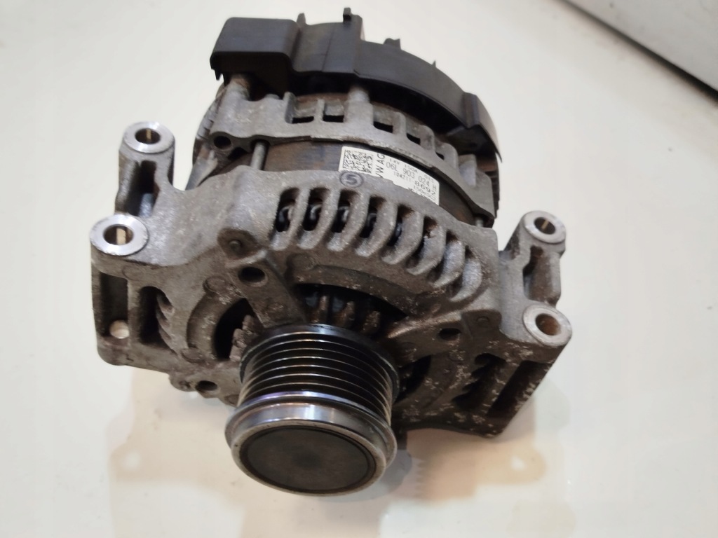 Купить Генератор audi a4 b9 8w 2.0 tfsi 06l903024h полный , исправный