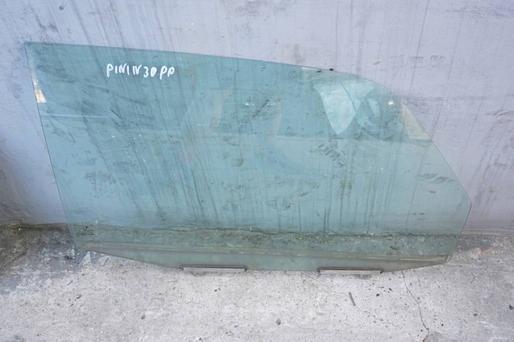 фото №1, Pajero pinin стекло дверь правый перед 3d