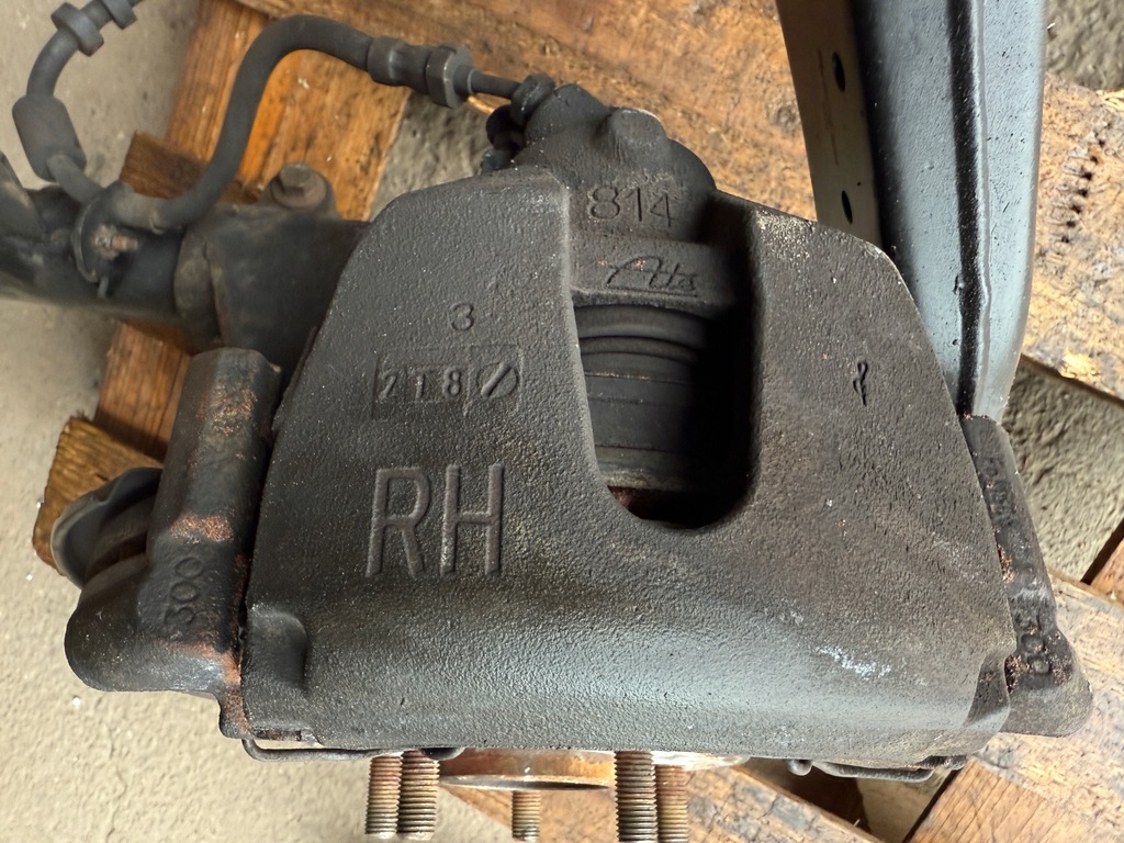 фото №12, Амортизаторна стійка поворотний кулак важіль супорт правий перед ford focus mk3 eu org комплект