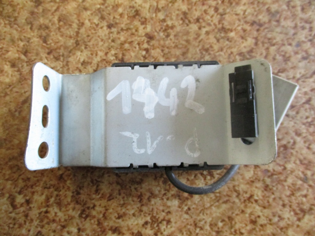 фото №1, Модуль антени gps nissan primera p12 agp-5850c