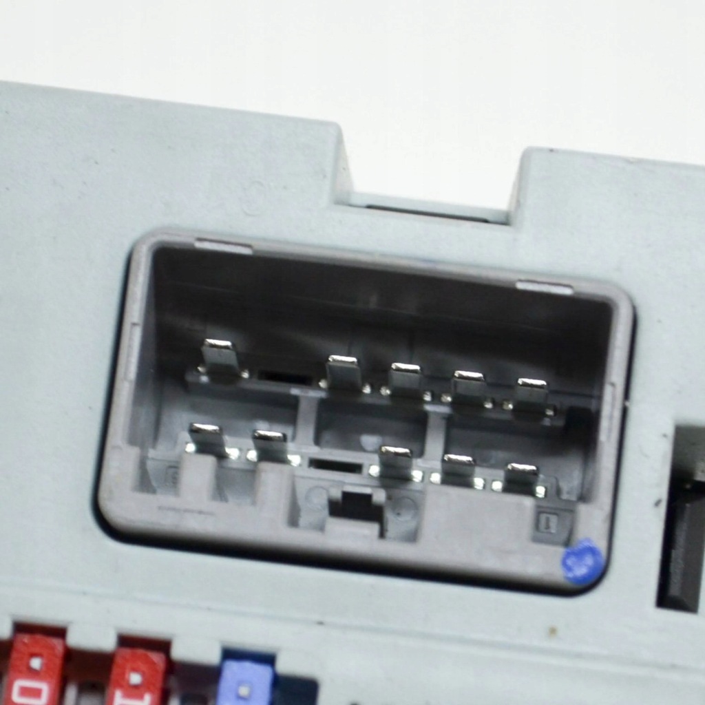 фото №4, Land rover range rover evoque l538 2017 рамка / модуль запобіжників