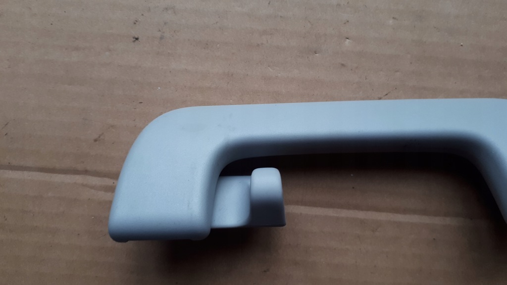 фото №2, A4 b9 8w ручка потолочный правая правый задняя