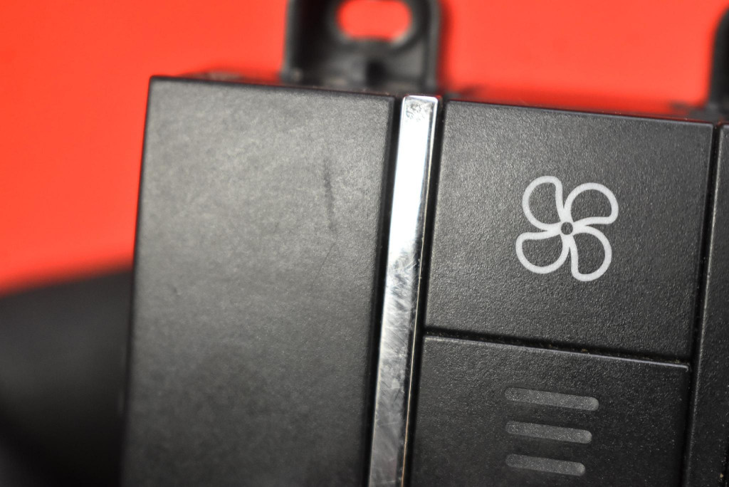 фото №11, Панель керування обдув кондиціонер задня a1648700189 mercedes r-klasa w251 05-10