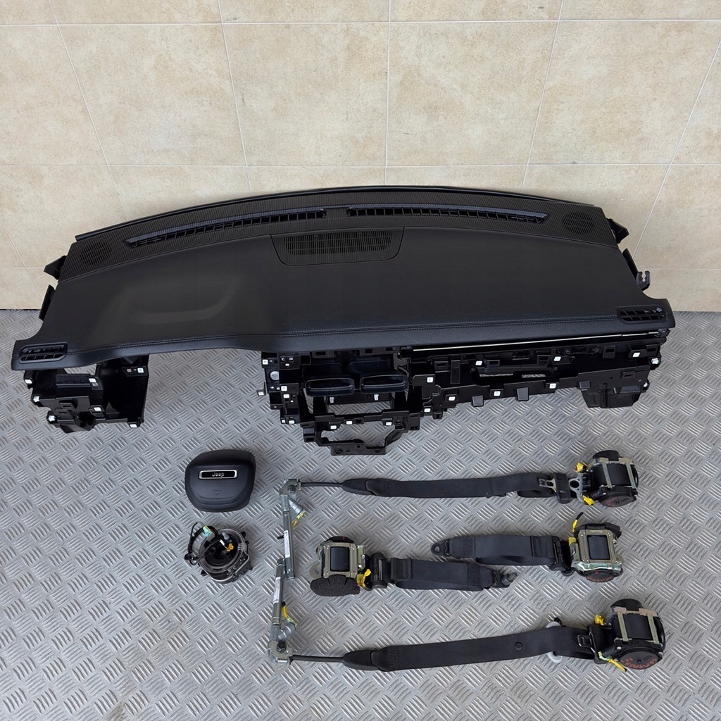 фото №1, Приборная панель консоль подушка безопасности jeep compass ii lift 2021 rok