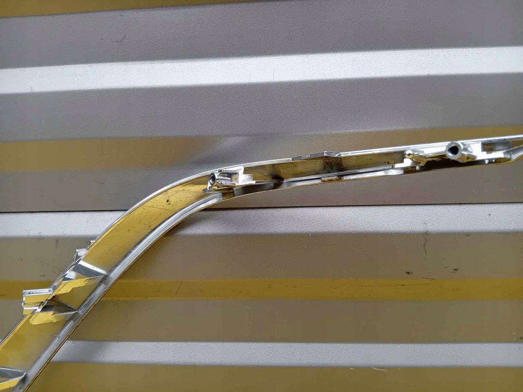 фото №7, Toyota camry viii молдинг хром бампера левая 52713-33080