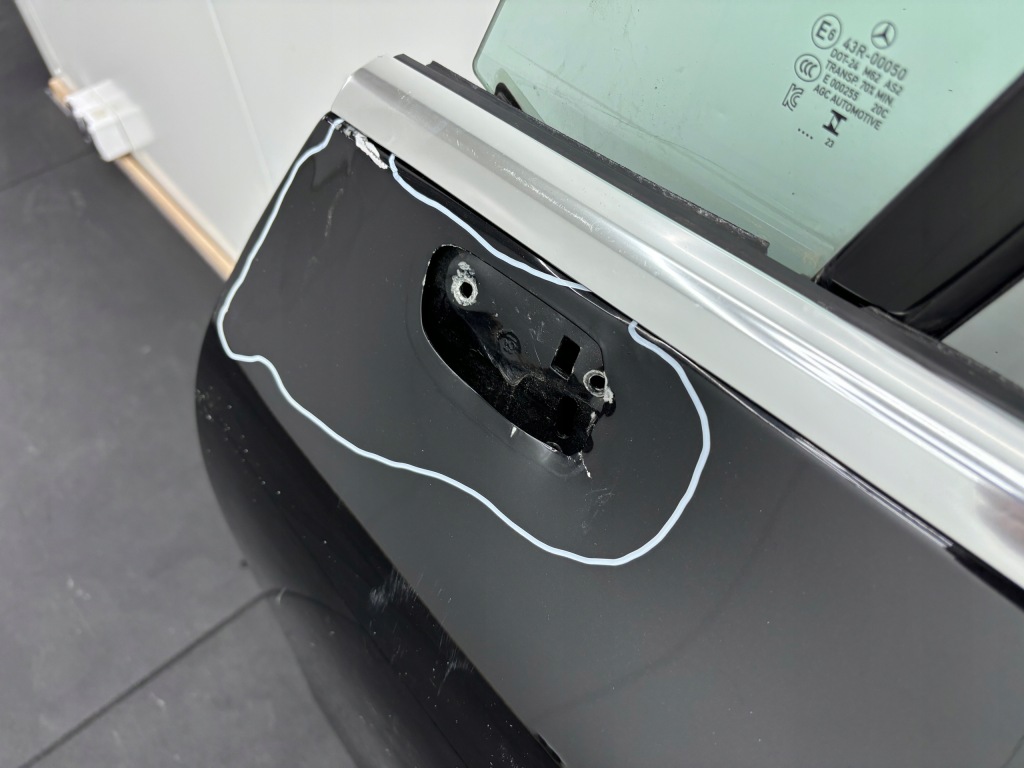 Mercedes eqe w295 295 двері ліва передні перед poznań ==giełda== Зі Шроту