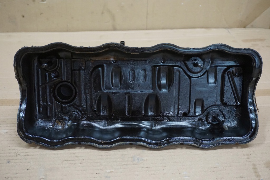 фото №6, Suzuki samurai кришка клапанів головки 1,3 413