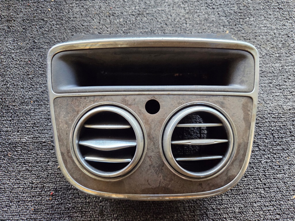 фото №1, Решітка обдув бардачок задня задня mercedes s w222 a2226830091