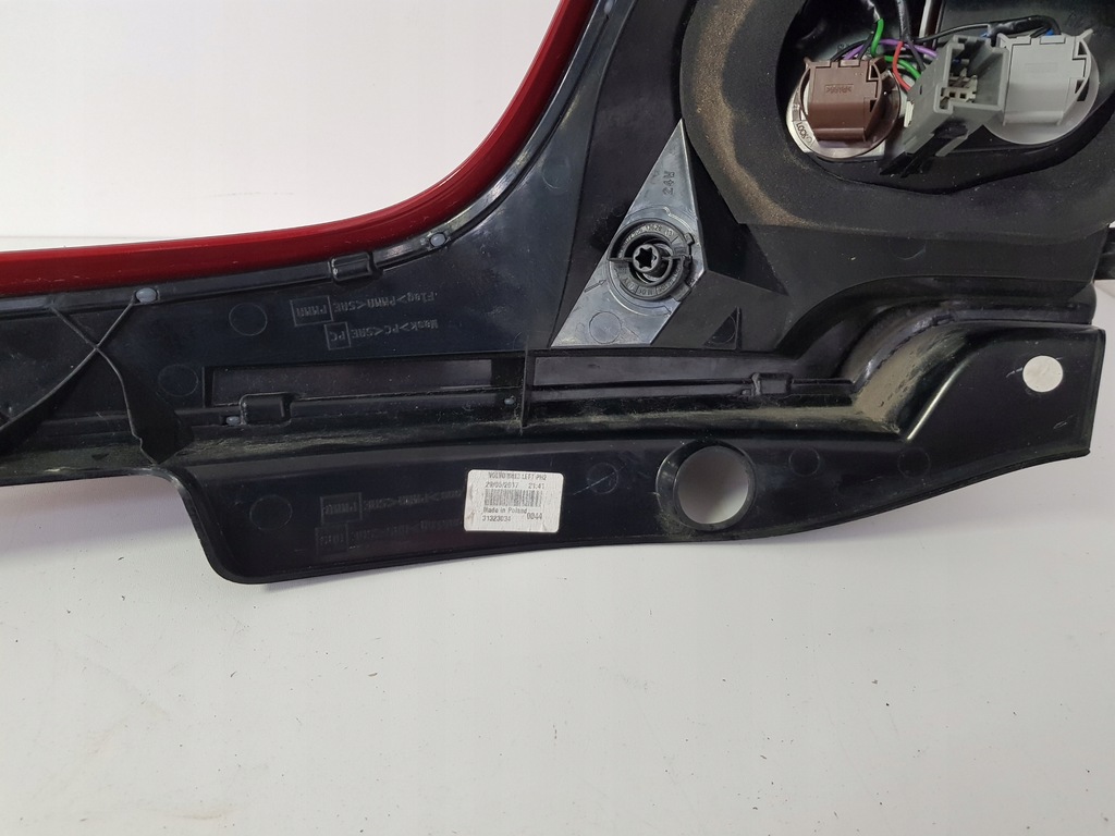 фото №9, 2 volvo xc60 i lift лампа ліва лівий задня задня 31323034