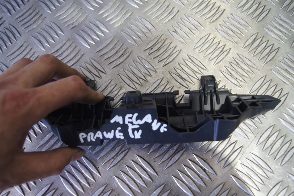 фото №4, Кронштейн шторки безопасности правое megane iv 986p62377r