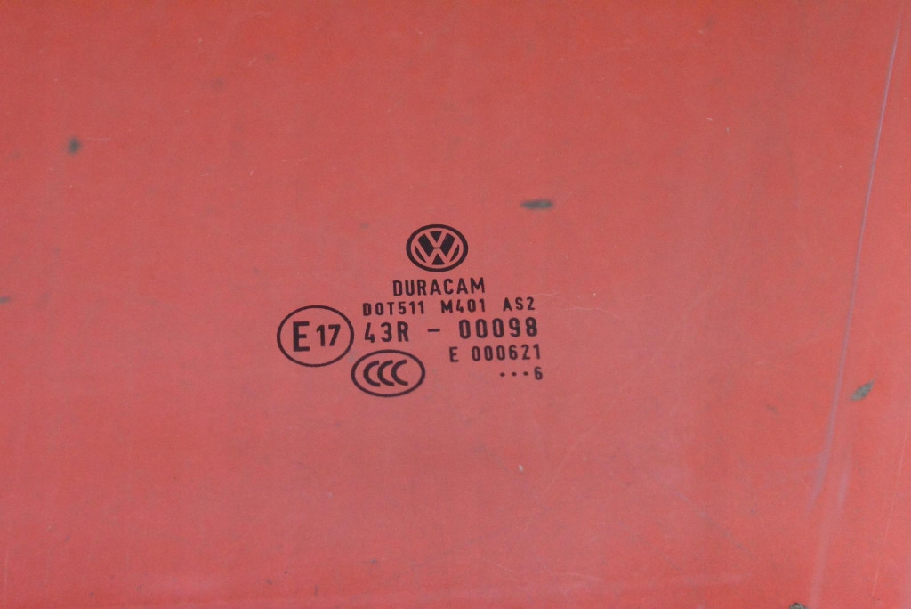 Скло бокове  ліва перед передня vw passat b8 універсал 14-20 Недорого