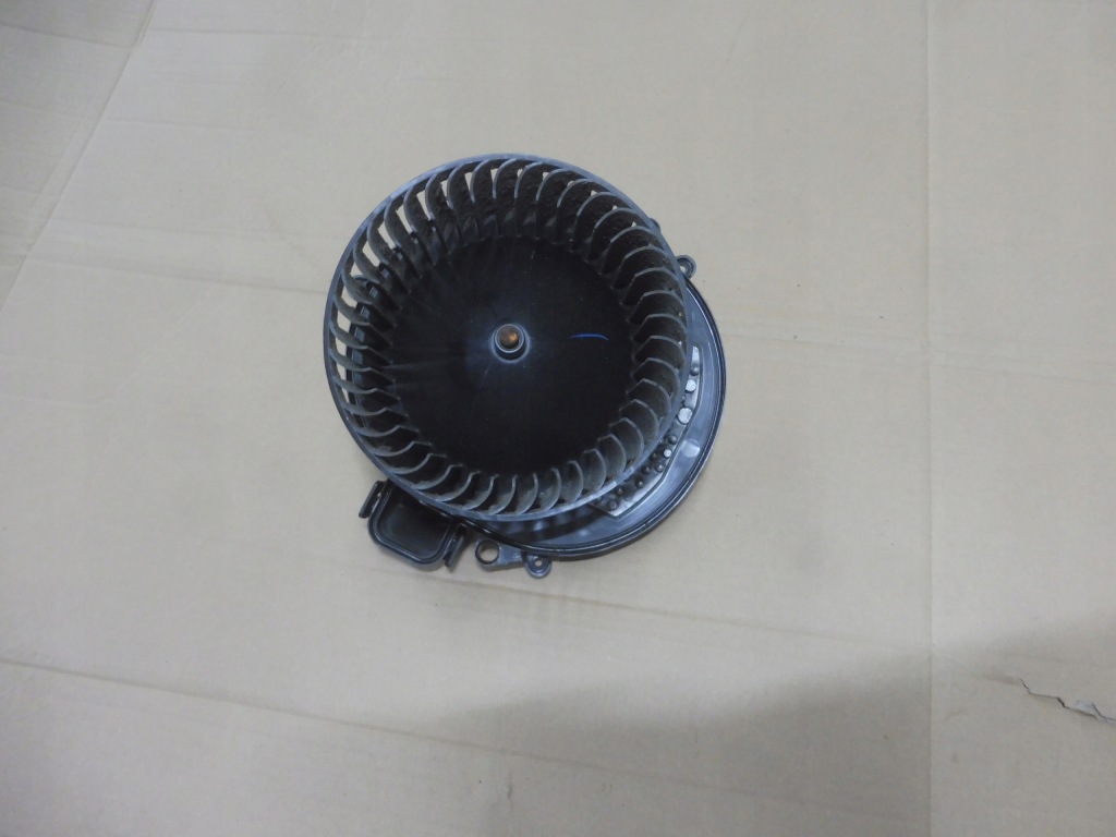 фото №1, Bmw f31 вентилятор обдув повітродувка резистор резистор 9319919