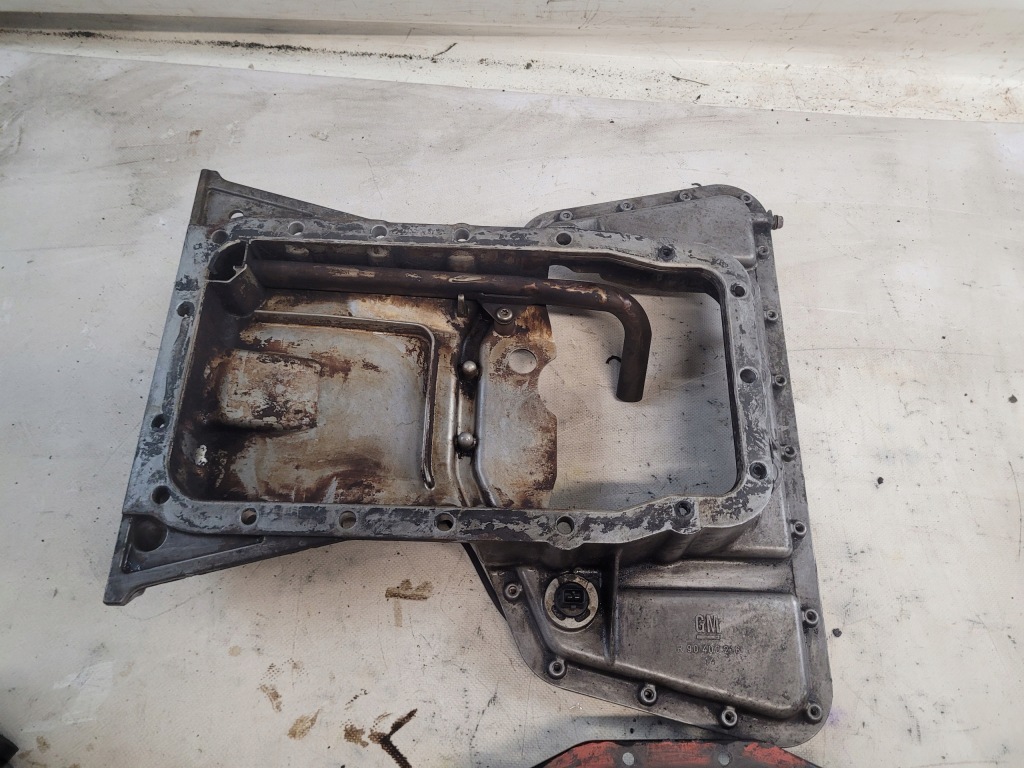 Піддон піддон масляна оригінальний номер r90400216 opel omega b 2.5b в Україні