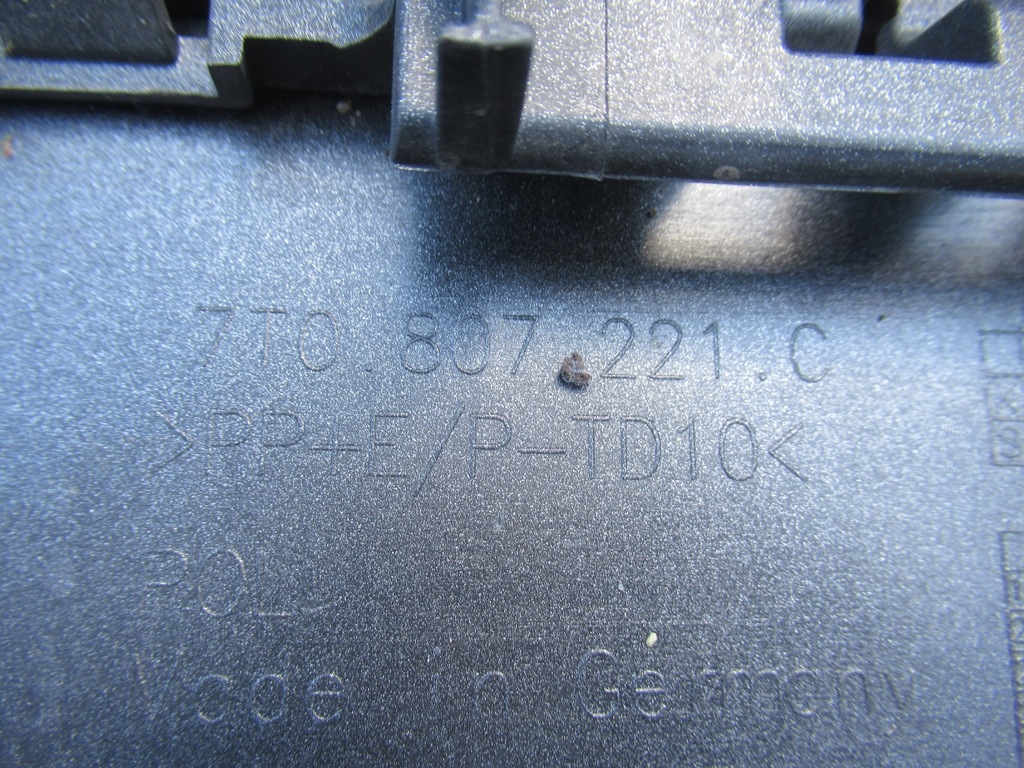 фото №12, Vw t7 7t 22- multivan 2022- бампер перед pdc радар 7t0807221c