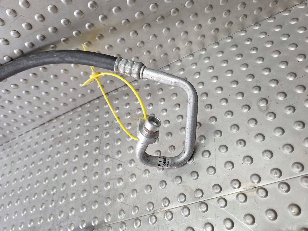 фото №3, Шланг кондиционера 924904ed0a nissan qashqai ii j11