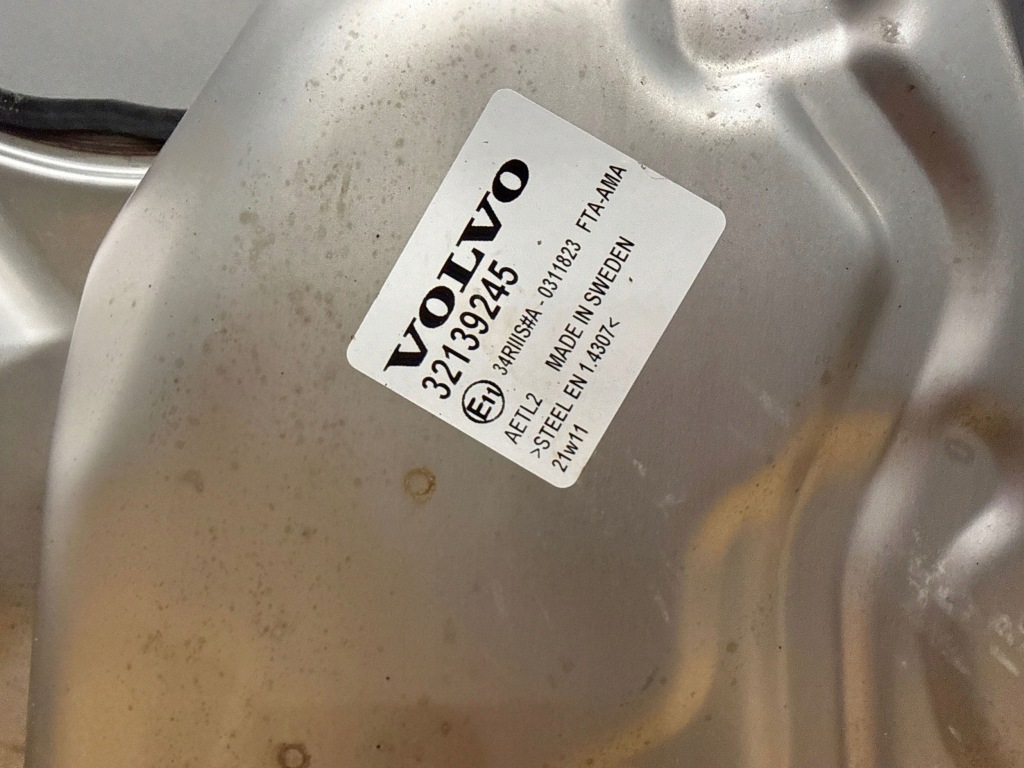 фото №6, Volvo xc90 ii t8 бак топлива 32139245