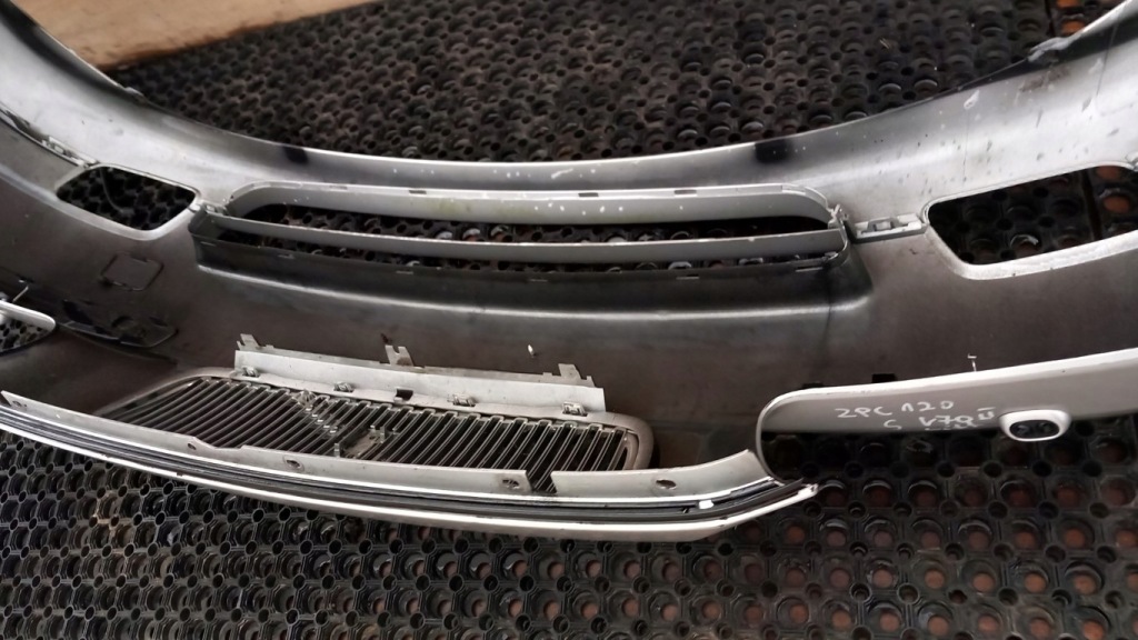 Volvo v70 ii lift бампер перед sprysk 426-26 Недорого