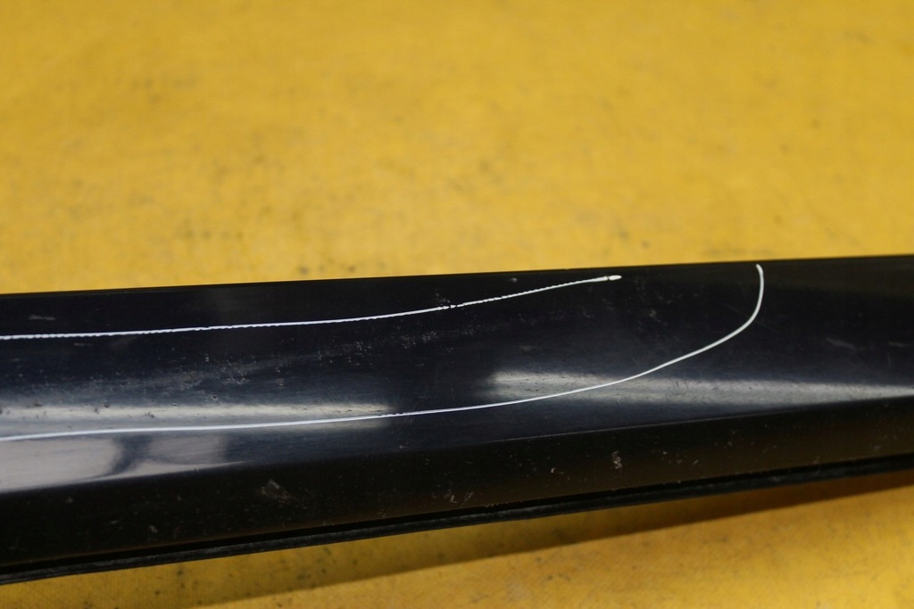 фото №8, Молдинг дверь правый перед нижняя s6 c6