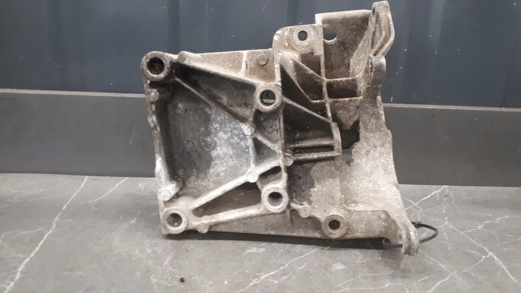 фото №9, 1022361030 кронштейн двигателя mercedes w124 2.3 8v