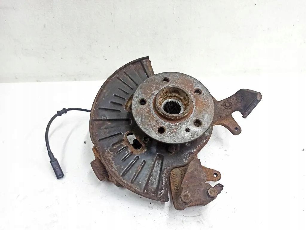 фото №12, Поворотный кулак передняя правая mercedes-benz m w163 381021 2.7l дизель 120kw