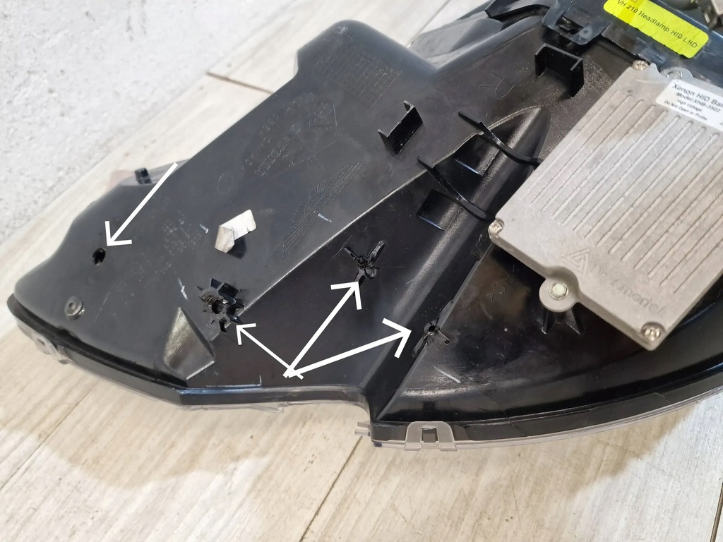 фото №8, Лампа фара правый перед aston martin vantage